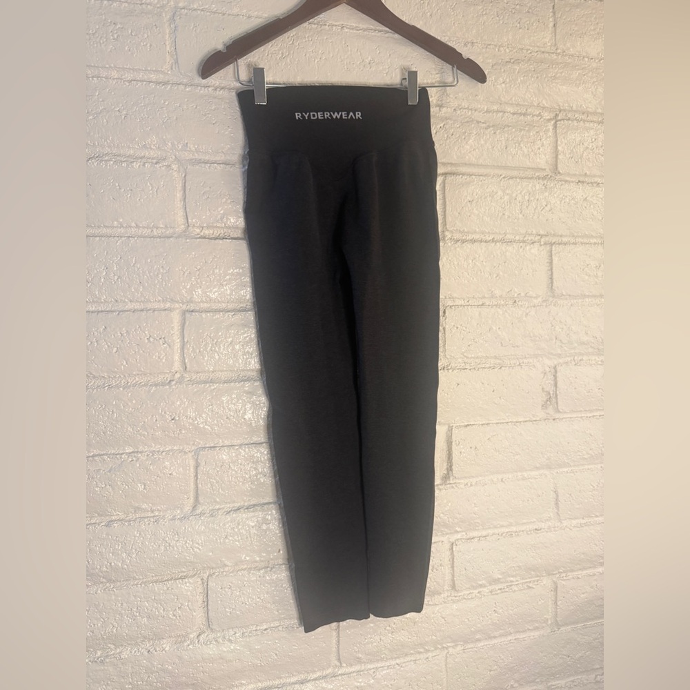 Ryderwear Black Seamless High Waisted Leggings Size S Sculpting Gym Activewear - Picture 2 of 6